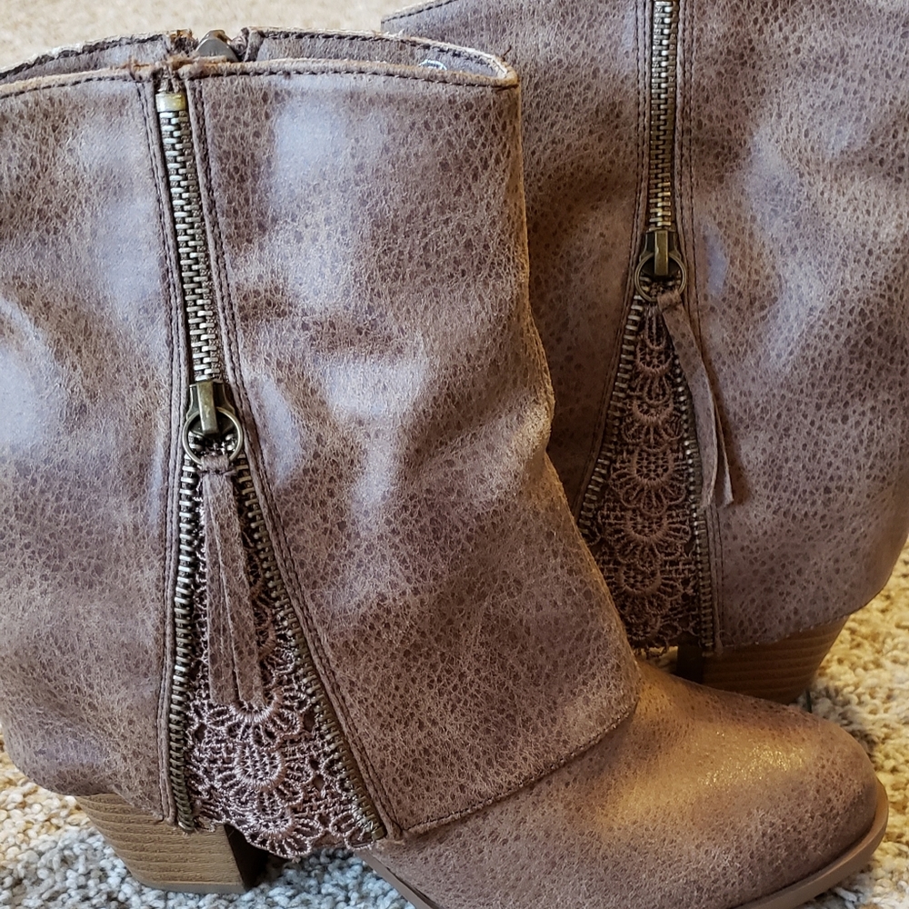 Not rated boots